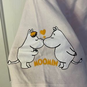 Light pink cropped shirt